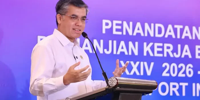 menaker-tekankan-pengawalan-pkb-freeport-demi-implementasi-efektif