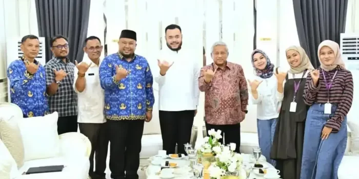 komut-muhammad-nuh-komit-kolaborasi-bank-mega-syariah-dan-perumda-am-kota-padang.