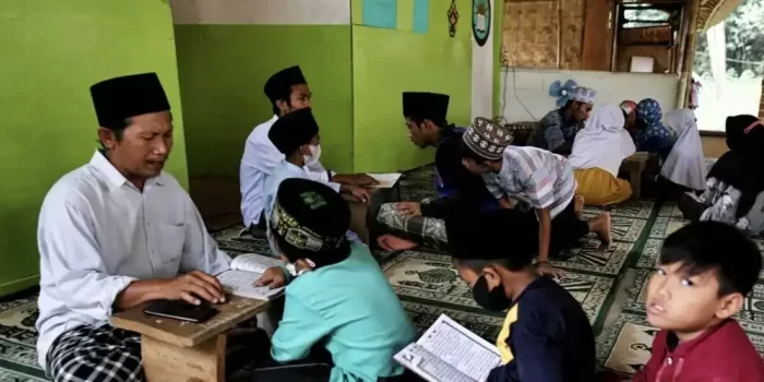 karena-pindah-mengajar,-ratusan-guru-tpq/mdt-di-kota-padang-terancam-tak-bisa-terima-sertifikasi