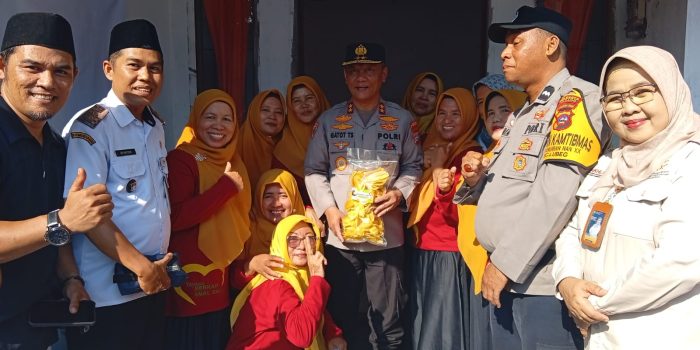 kunjungi-ybas,-kapolda-sumbar-bantu-wujudkan-mimpi-lansia-dan-anak-yatim