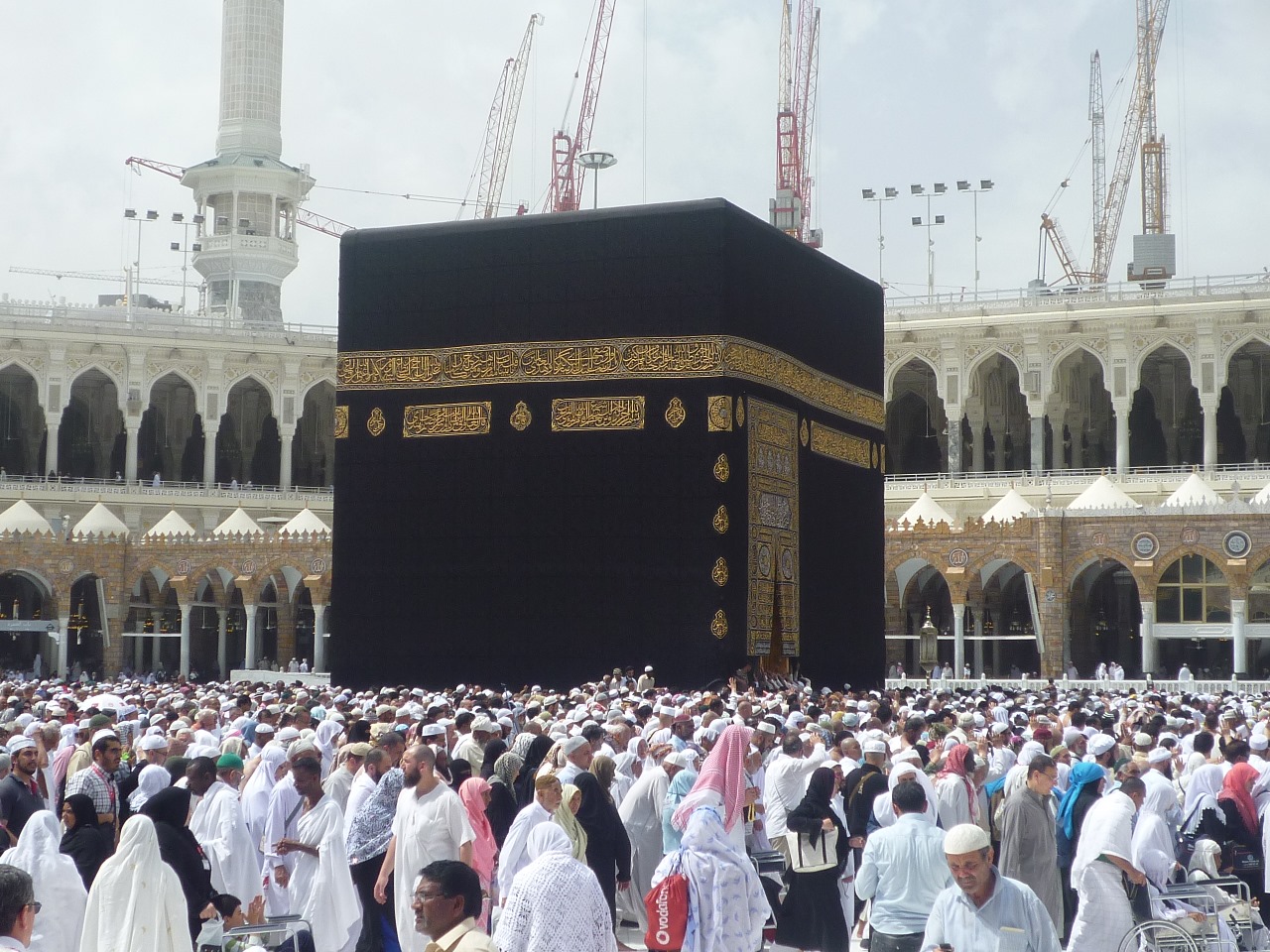 embarkasi-padang-layani-jemaah-haji-2026-menuju-madinah