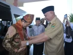 gubernur-mahyeldi-sambut-menteri-agama-di-bim-dengan-nuansa-adat-minangkabau