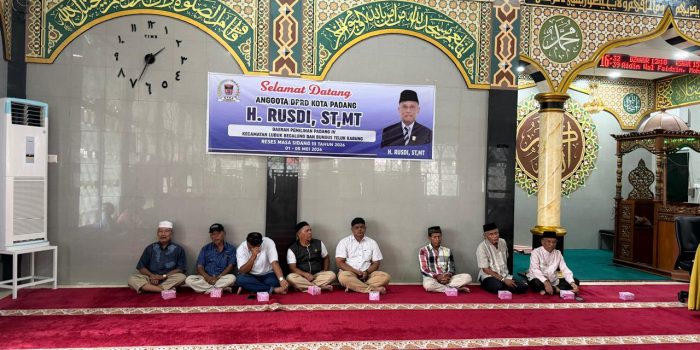 reses-anggota-dprd-padang-a,a-h.-rusdi-tampung-aspirasi -warga-soal-jalan-rusak-hingga-bpjs