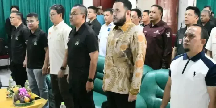 pelantikan-pengcab-ptmsi-padang-2025-2029,-wali-kota-padang-tekankan-program-satu-meja-tenis-di-smp