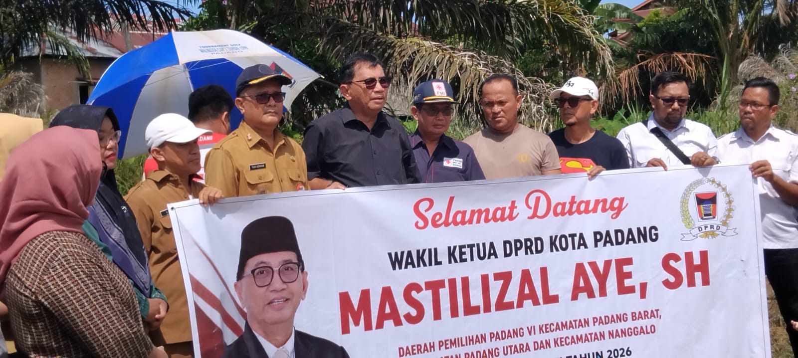 wakil-ketua-dprd-kota-padang-mastilizal-aye-reses-di-perumahan-banda-gadang-permai