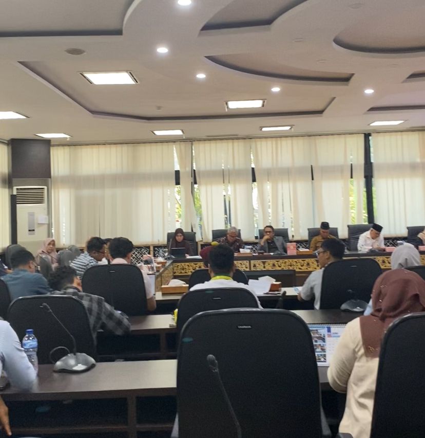 wakil-ketua-dprd-sumbar-rdp-dengan-kspsi,-aliansi-mahasiswa-dan-cipayung