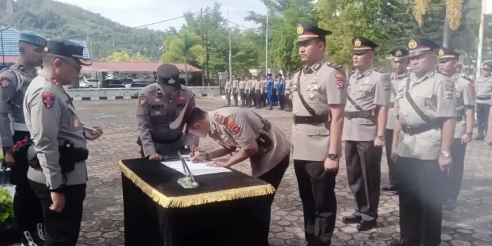 kapolres-pessel-pimpin-upacara-sertijab-kasat-reskrim-dan-kapolsek
