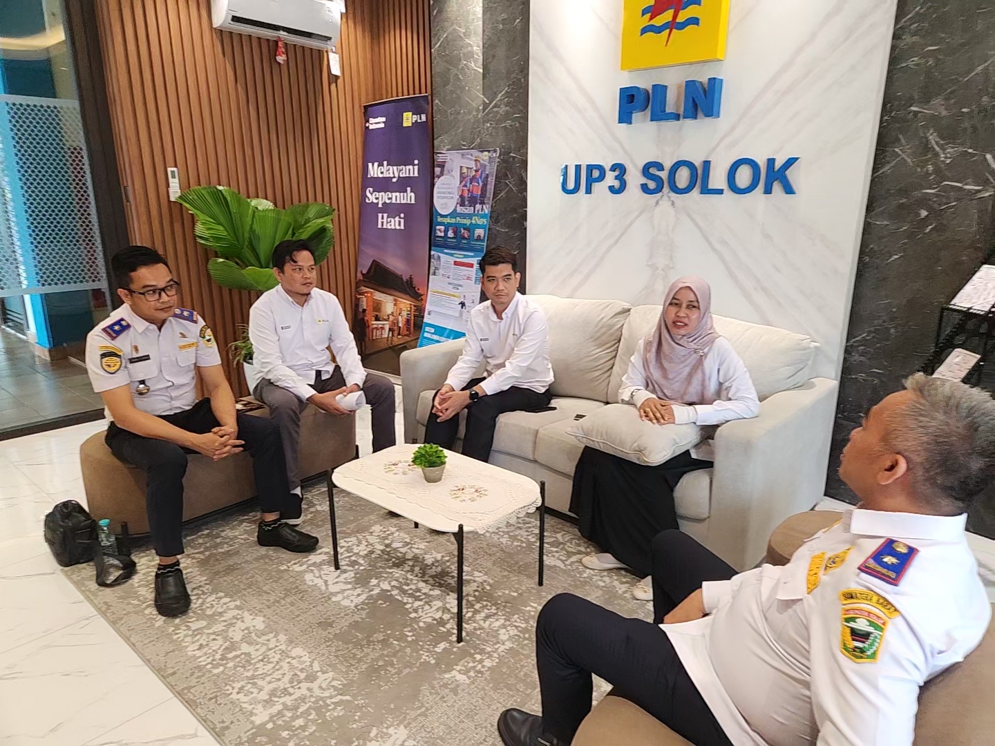 pln-dan-pemkab-solok-percepat-meterisasi-pju