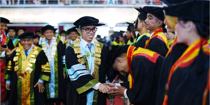 unand-dorong-wisudawan-adaptif-menghadapi-era-ai