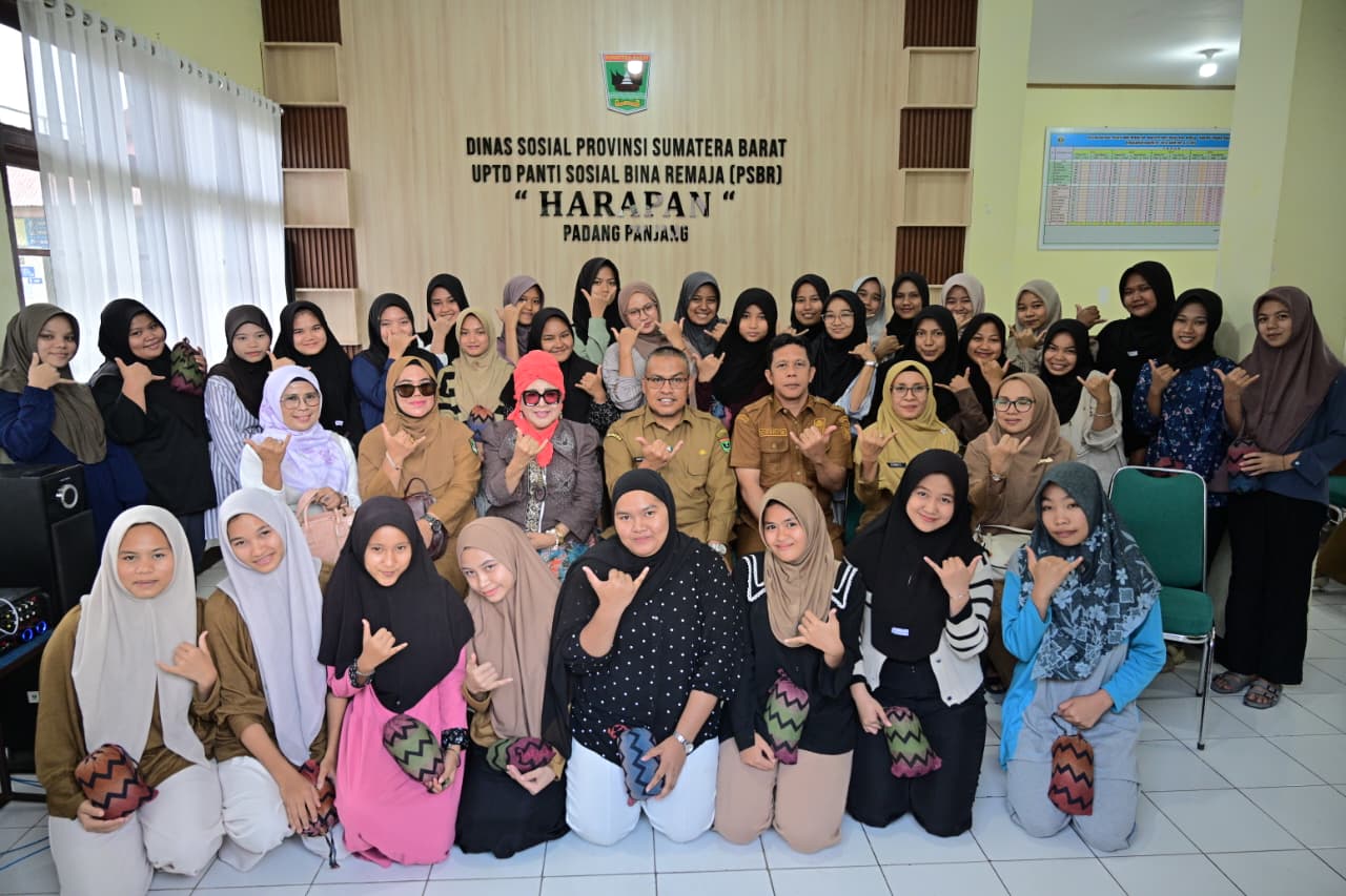 sekdaprov-sumbar-dorong-anak-binaan-psbr-harapan-jadi-generasi-mandiri-dan-siap-kerja sekdaprov-sumbar-dorong-anak-binaan-psbr-harapan-jadi-generasi-mandiri-dan-siap-kerja