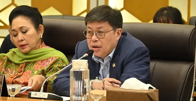 dpr-minta-pemerintah-samakan-perlakuan-angkutan-pupuk-subsidi-dengan-bbm-di-wilayah-bencana