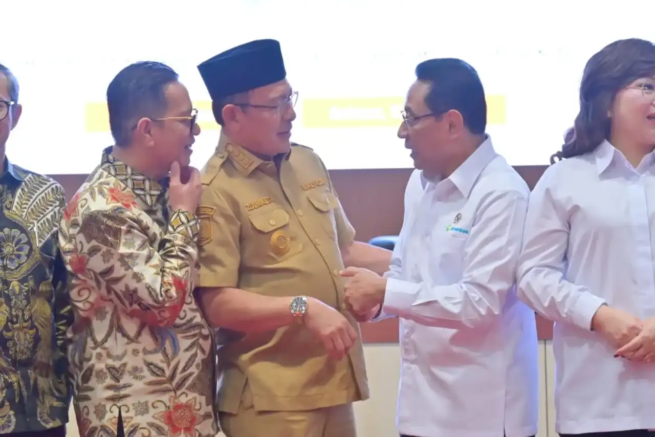 wako-payakumbuh-zulmaeta-bidik-program-8.000-rtlh-untuk-cegah-tbc wako-payakumbuh-zulmaeta-bidik-program-8.000-rtlh-untuk-cegah-tbc