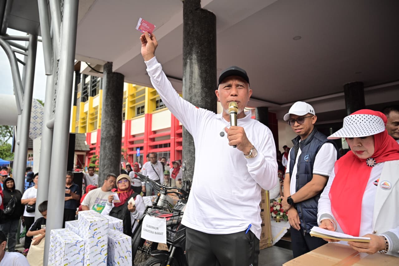 gebyar-gebu-minang-kota-padang,-gubernur-mahyeldi-sorot:-dampak-positif-bagi-umkm gebyar-gebu-minang-kota-padang,-gubernur-mahyeldi-sorot:-dampak-positif-bagi-umkm