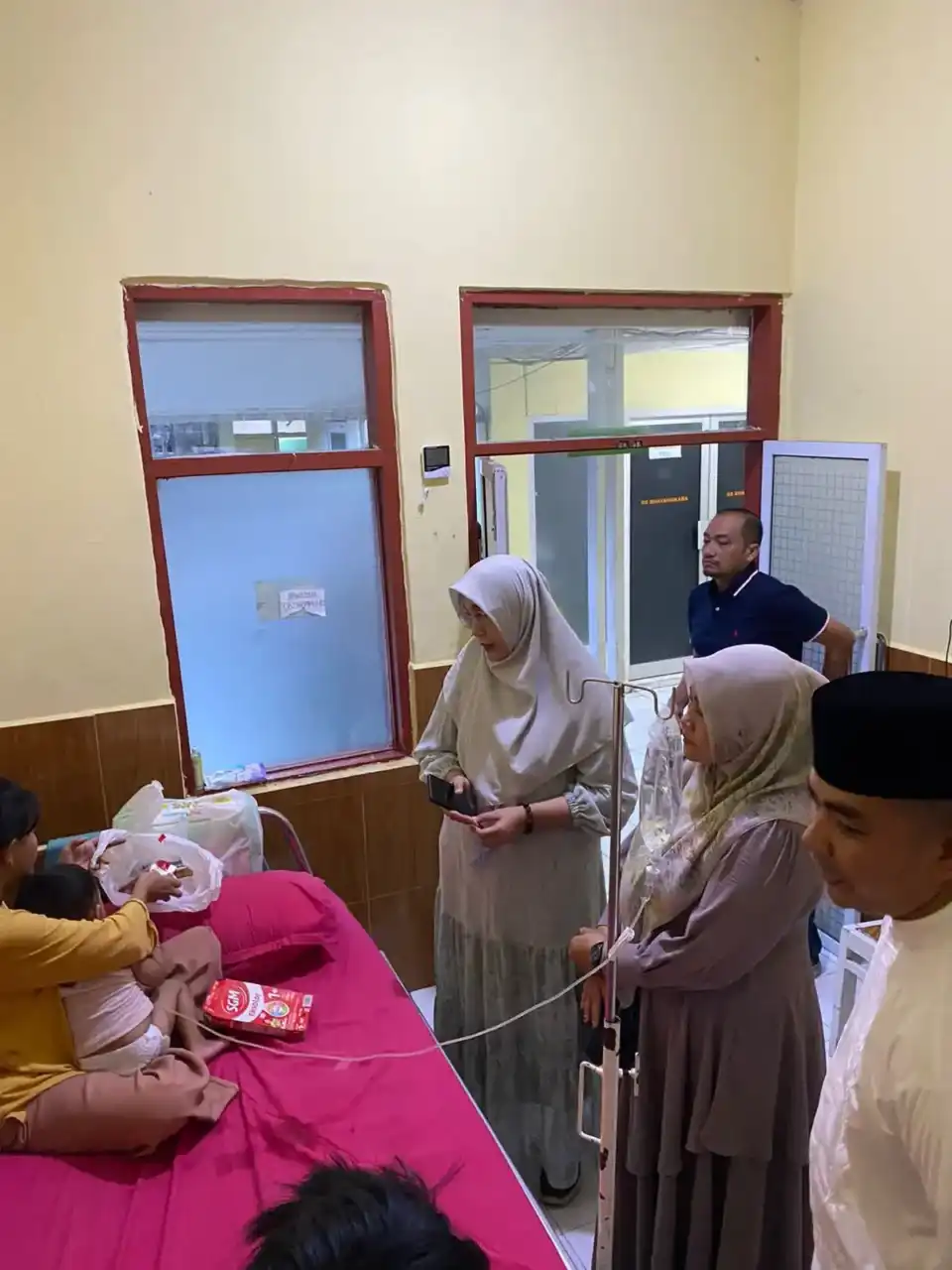 pemko-padang-bantu-pemenuhan-hak-anak-korban-penganiayaan-ayah-kandung pemko-padang-bantu-pemenuhan-hak-anak-korban-penganiayaan-ayah-kandung
