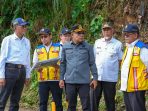 gubernur-mahyeldi-dampingi-menteri-pu-tinjau-normalisasi-batang-tompo-sitangkai