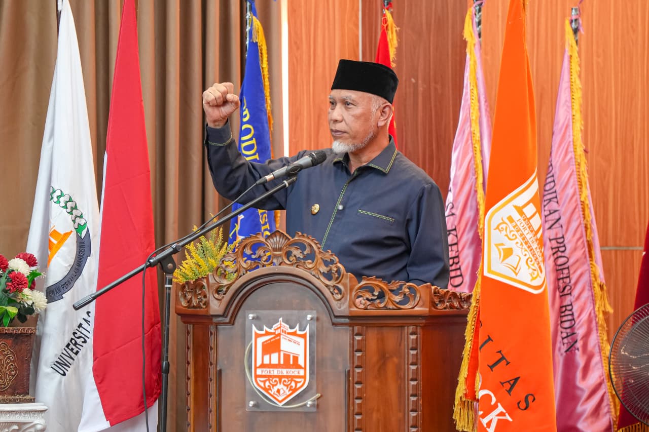 gubernur-mahyeldi-dorong-penguatan-sdm-adaptif-dan-berbudaya-pada-icof-2026-universitas-fort-de-kock gubernur-mahyeldi-dorong-penguatan-sdm-adaptif-dan-berbudaya-pada-icof-2026-universitas-fort-de-kock