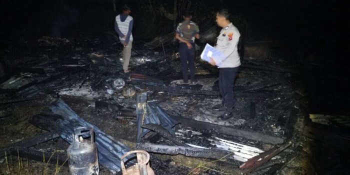 si-jago-merah-hanguskan-rumah-warga-di-sarilamak,-kerugian-capai-rp100-juta