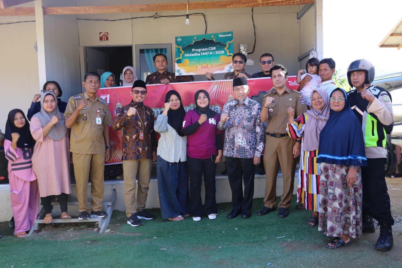 wawako-maigus-nasir-terima-bantuan-sapi-kurban-dari-telkomsel wawako-maigus-nasir-terima-bantuan-sapi-kurban-dari-telkomsel