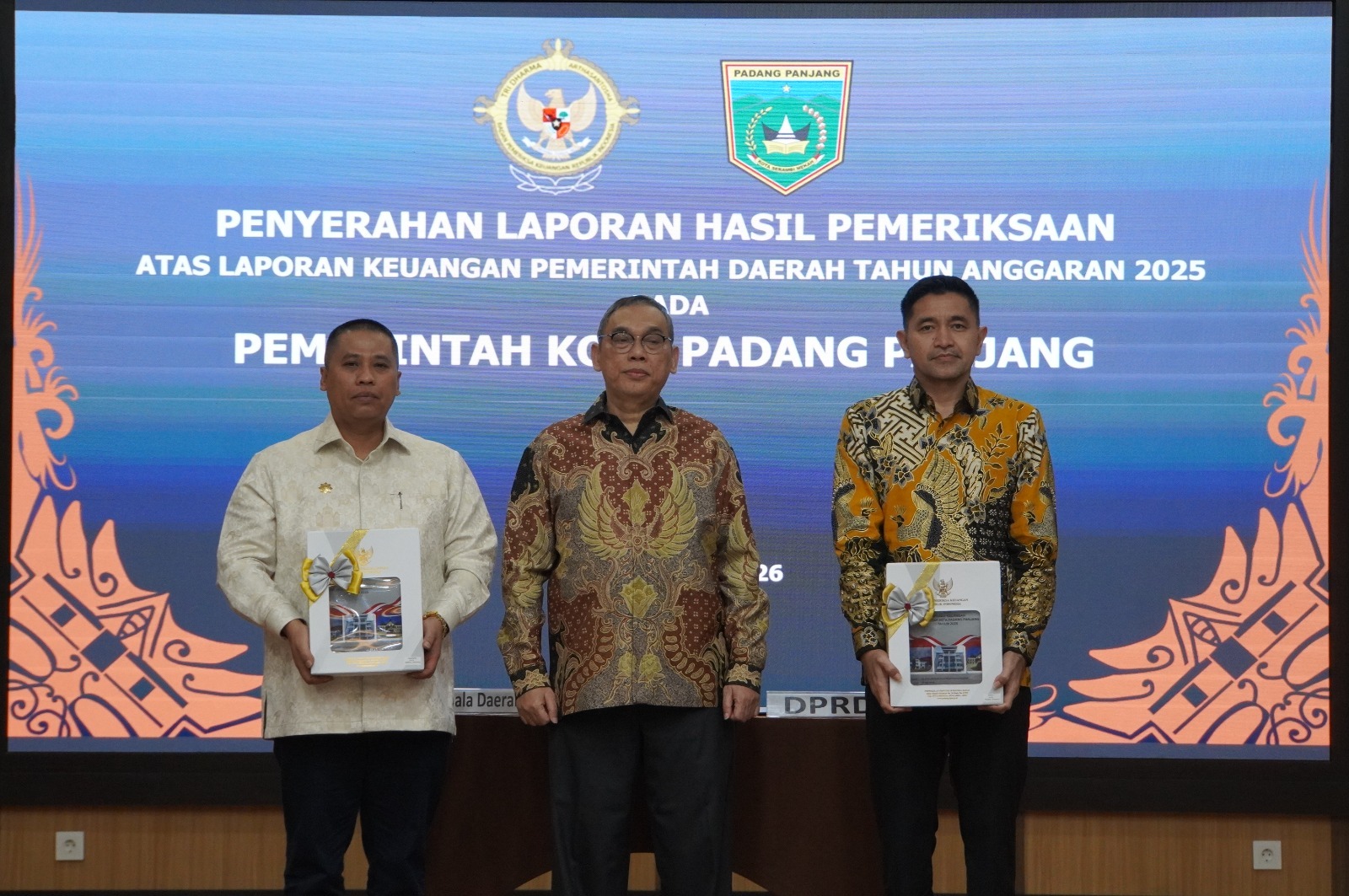 kota-padang-panjang-sabet-wtp-ke-10,-raih-nilai-tindak-lanjut-bpk-tertinggi-di-sumbar kota-padang-panjang-sabet-wtp-ke-10,-raih-nilai-tindak-lanjut-bpk-tertinggi-di-sumbar