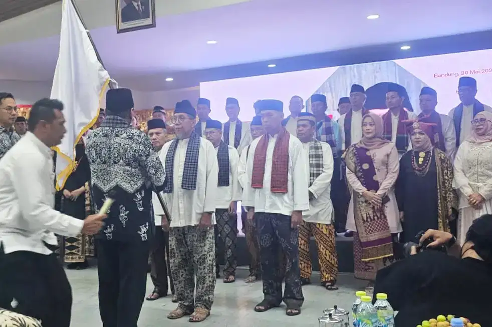 solidkan-rantau-dan-ranah,-pengurus-dpd-gebu-minang-jabar-periode-2026–2031-resmi-dikukuhkan solidkan-rantau-dan-ranah,-pengurus-dpd-gebu-minang-jabar-periode-2026–2031-resmi-dikukuhkan