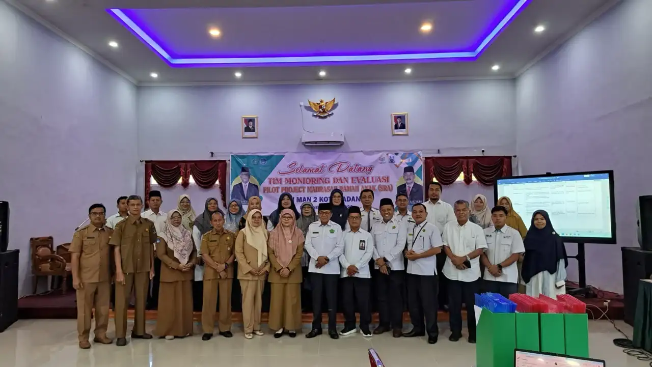 monitoring-pilot-project-sekolah-ramah-anak-tingkat-sumbar-digelar-di-man-2-padang monitoring-pilot-project-sekolah-ramah-anak-tingkat-sumbar-digelar-di-man-2-padang