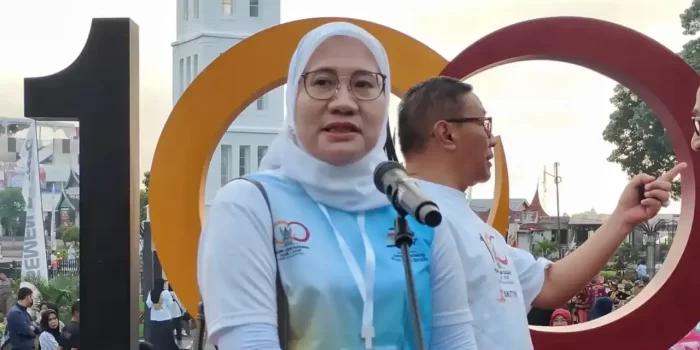 cerita-imelda-sari-soal-ramainya-antusias-fun-run-jam-gadang-2026