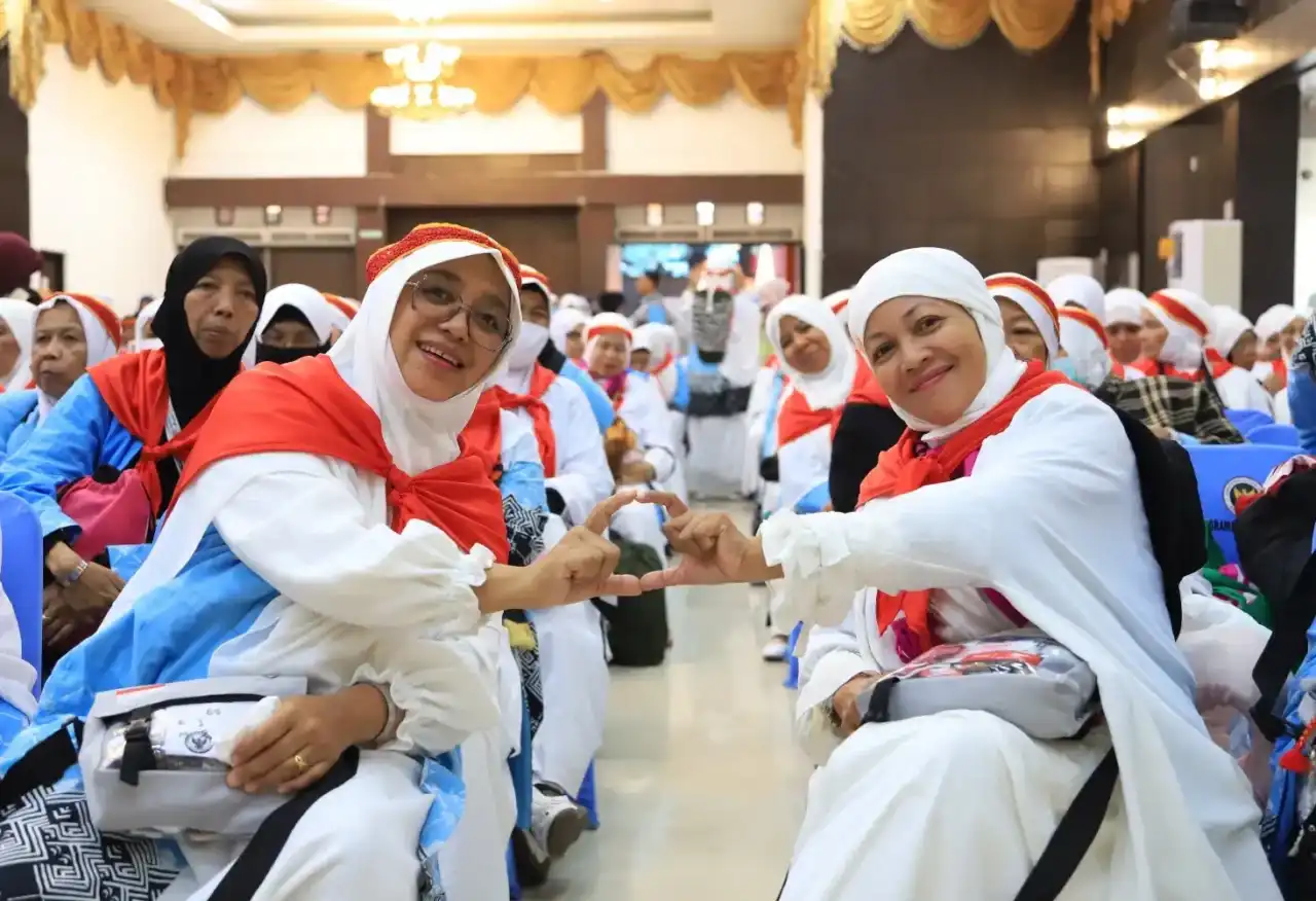 cerita-jemaah-haji-debarkasi-padang-petik-pelajaran-berharga-di-armuzna cerita-jemaah-haji-debarkasi-padang-petik-pelajaran-berharga-di-armuzna