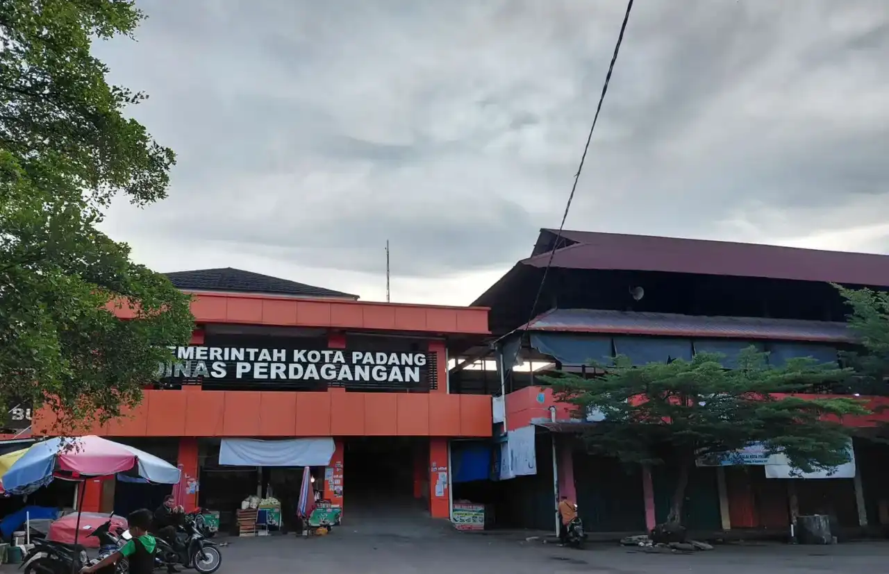 dorong-ekonomi-lokal,-pemko-padang-benahi-fasilitas-8-pasar-satelit dorong-ekonomi-lokal,-pemko-padang-benahi-fasilitas-8-pasar-satelit