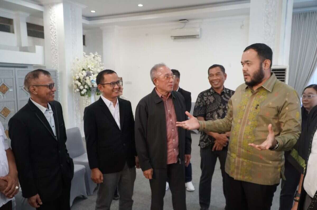 wali-kota-padang-dukung-investasi-rp2,2-triliun-di-kawasan-wisata-padang-sarai wali-kota-padang-dukung-investasi-rp2,2-triliun-di-kawasan-wisata-padang-sarai