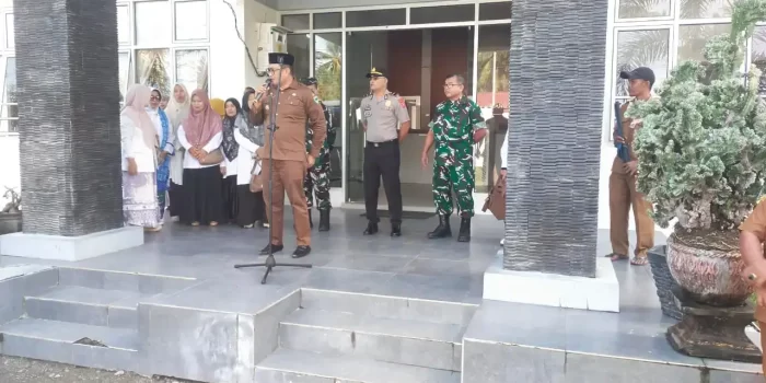 camat-bayang-yuhendro-lepas-pawai-ta’aruf-sambut-1-muharam-1448-h