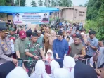 bupati-dharmasraya-dan-tni-resmikan-jembatan-aramco-lubuk-karak bupati-dharmasraya-dan-tni-resmikan-jembatan-aramco-lubuk-karak