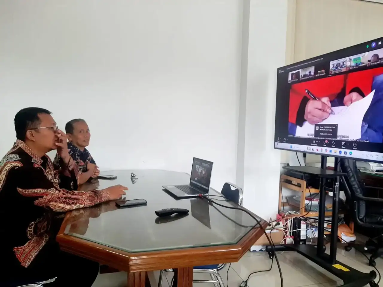 pemkab-pasaman-ikuti-rakorsus-antisipasi-potensi-kebakaran-hutan-dan-lahan pemkab-pasaman-ikuti-rakorsus-antisipasi-potensi-kebakaran-hutan-dan-lahan