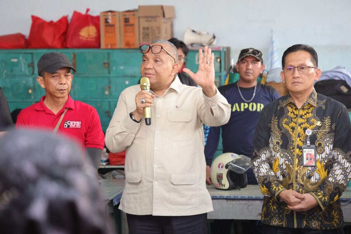 wamenaker-mediasi-penyelesaian-sengketa-phk-133-pekerja-pt-amos-indah wamenaker-mediasi-penyelesaian-sengketa-phk-133-pekerja-pt-amos-indah