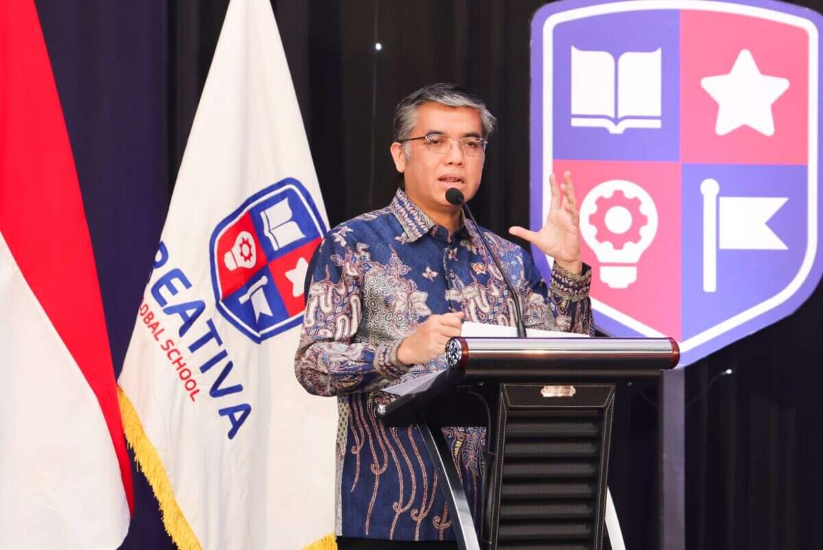 menaker-dorong-generasi-muda-kuasai-keterampilan-adaptif-hadapi-tantangan-pekerjaan menaker-dorong-generasi-muda-kuasai-keterampilan-adaptif-hadapi-tantangan-pekerjaan