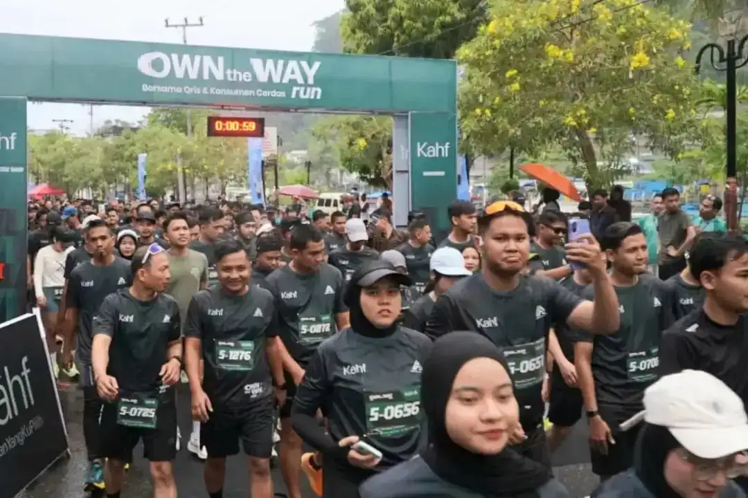 dukung-sport-tourism-dan-umkm,-wali-kota-padang-lepas-ribuan-peserta-kahf-own-the-way-run-2026-di-kota-tua dukung-sport-tourism-dan-umkm,-wali-kota-padang-lepas-ribuan-peserta-kahf-own-the-way-run-2026-di-kota-tua