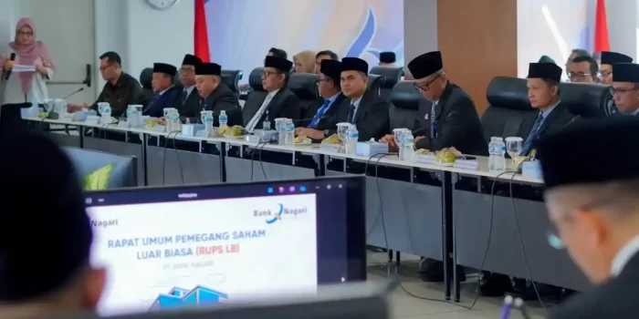 rupslb-bank-nagari-tetapkan-sutan-emir-hidayat-jadi-dewan-pengawas-syariah