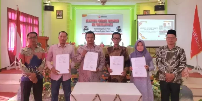 jalin-kerja-sama-pengawasan-partisipatif,-bawaslu-pesisir-selatan-dan-stai-balai-selasa-tandatangani-mou-dan-pks