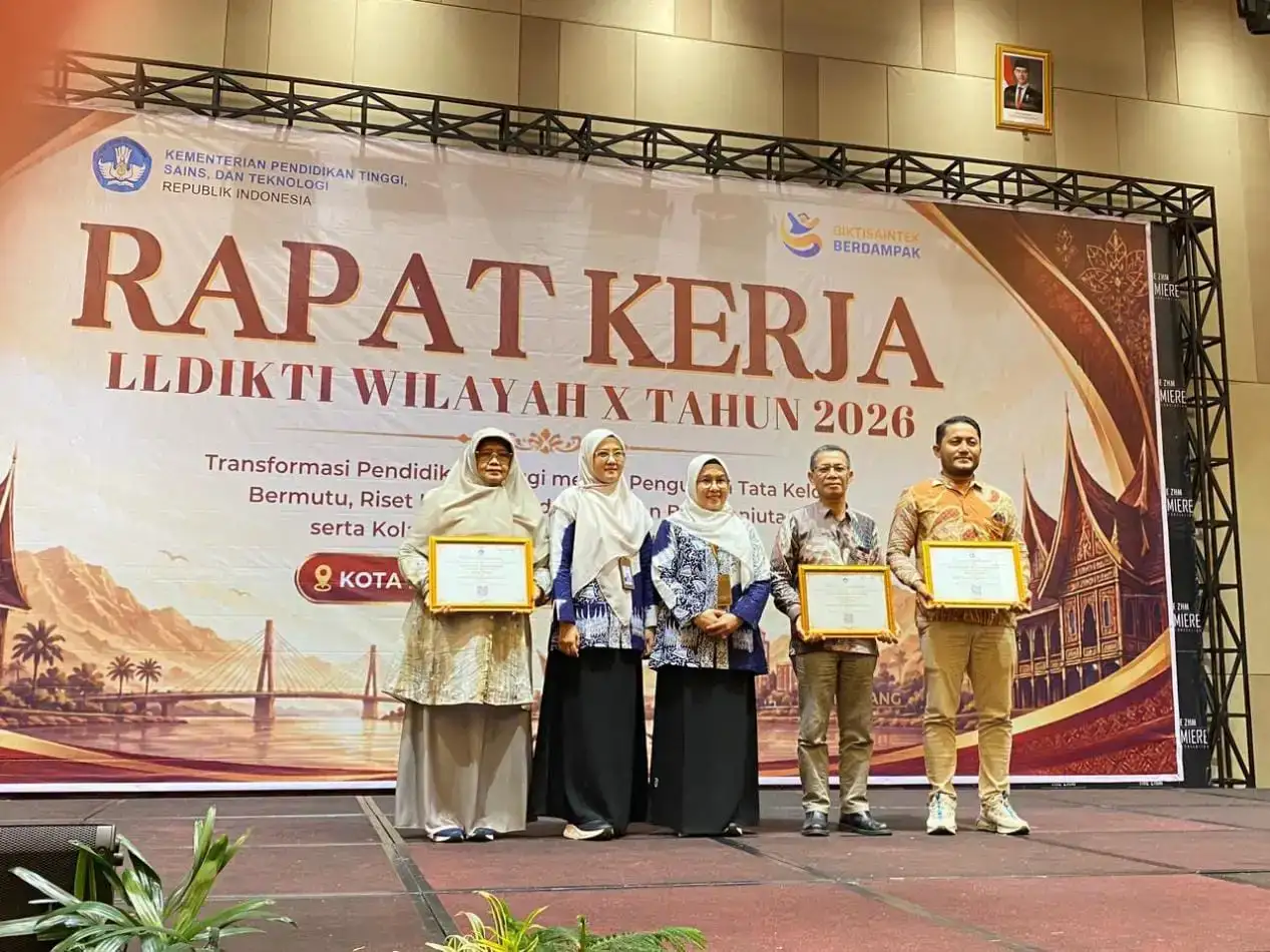 unidha-membanggakan,-pada-ajang-anugerah-humas-diktisaintek-tingkat-lldikti-wilayah-x