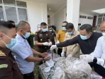 kejaksaan-negeri-payakumbuh-musnahkan-barang-bukti-dari-puluhan-perkara-yang-telah-inkrah