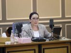 Anggota Komisi XIII DPR RI Rieke Diah Pitaloka, dalam agenda Rapat Dengar Pendapat (RDP) bersama Komnas HAM dan RDPU dengan Pergerakan Dokter Muda Indonesia (PDMI) di Kompleks Parlemen, Senayan, Jakarta, Kamis (18/06/2026). Foto: Aaron/Karisma