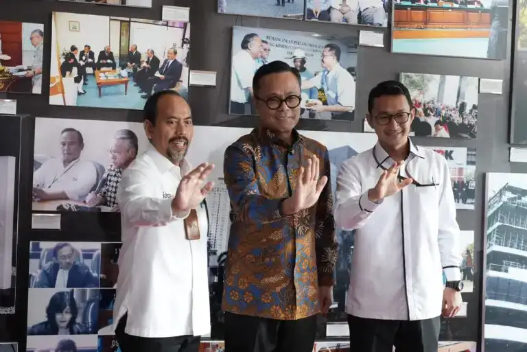dony-oskaria-gandeng-kpk-awasi-proyek-hilirisasi-bumn,-seluruh-tim-diberi-pendampingan-antikorupsi dony-oskaria-gandeng-kpk-awasi-proyek-hilirisasi-bumn,-seluruh-tim-diberi-pendampingan-antikorupsi