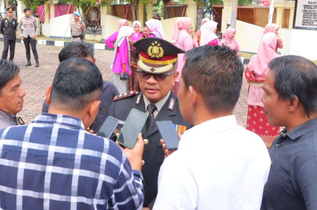polres-pessel-gelar-upacara-hari-bhayangkara-ke-80-dengan-khidmat polres-pessel-gelar-upacara-hari-bhayangkara-ke-80-dengan-khidmat