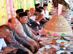 pererat-kebersamaan-warga,-pemko-pariaman-gelar-tradisi-makan-bajamb