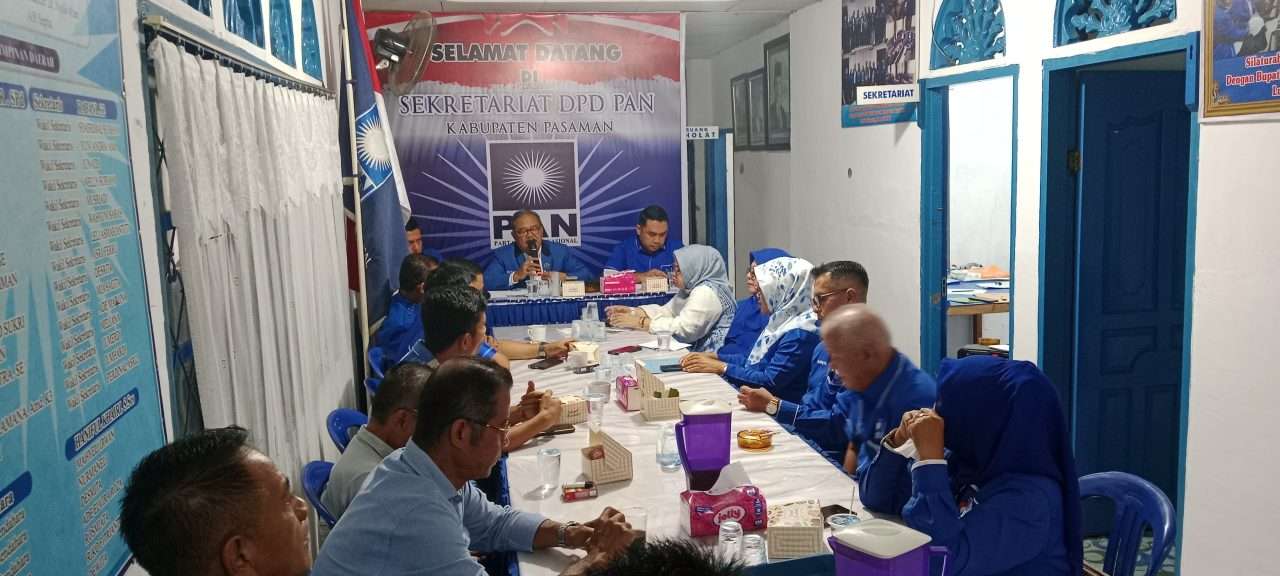 rapat-konsolidasi-pan-pasaman,-muzli-m.-nur-targetkan-5-kursi-dprd rapat-konsolidasi-pan-pasaman,-muzli-m.-nur-targetkan-5-kursi-dprd