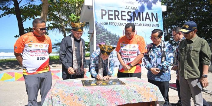 resmikan-radar-frekwensi-tinggi-di-pariaman,-gubernur:-perkuat-mitigasi-bencana-dan-keselamatan-masyarakat-pesisir