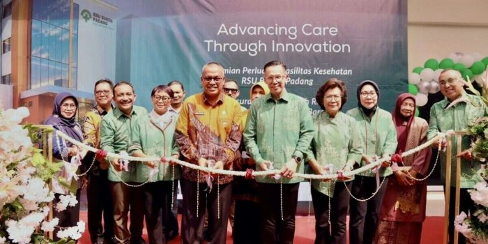 percepat-pemulihan-pasien,-bmhs-hadirkan-layanan-bedah-robotik-di-padang