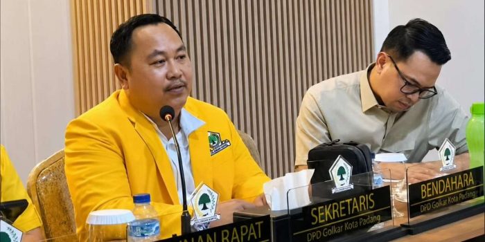 jelang-muscam,-erizal-minta-kader-golkar-padang-solid-dan-dekat-dengan-masyarakat