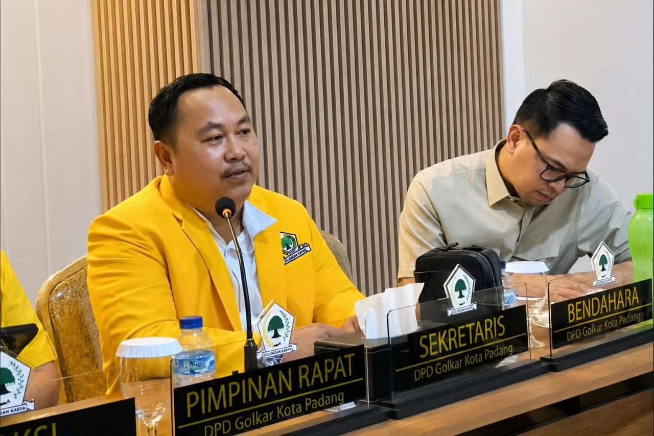 jelang-muscam,-erizal-minta-kader-golkar-padang-solid-dan-dekat-dengan-masyarakat jelang-muscam,-erizal-minta-kader-golkar-padang-solid-dan-dekat-dengan-masyarakat