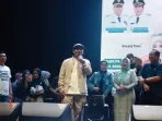 fauzana-dan-ajo-buset-hipnotis-ribuan-warga-di-hut-ke-24-pariaman