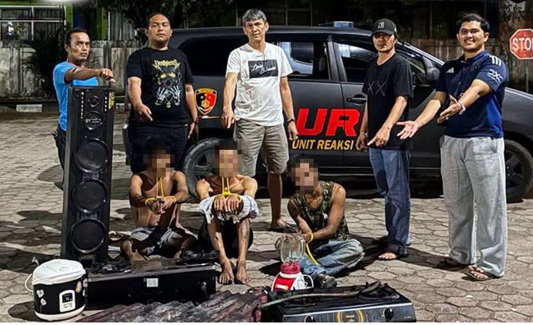tiga-pelaku-spesialis-pencurian-rumah-kosong-di-painan,-berakhir-di-tangan-polisi tiga-pelaku-spesialis-pencurian-rumah-kosong-di-painan,-berakhir-di-tangan-polisi